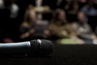 Lästige Lyrik und langweilige Inhalte?
